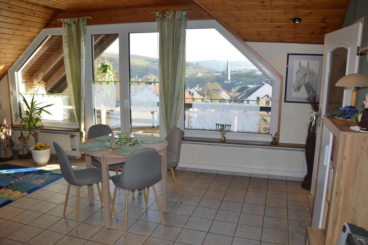 Ferienwohnung Auszeit Waxweiler Exteriör bild